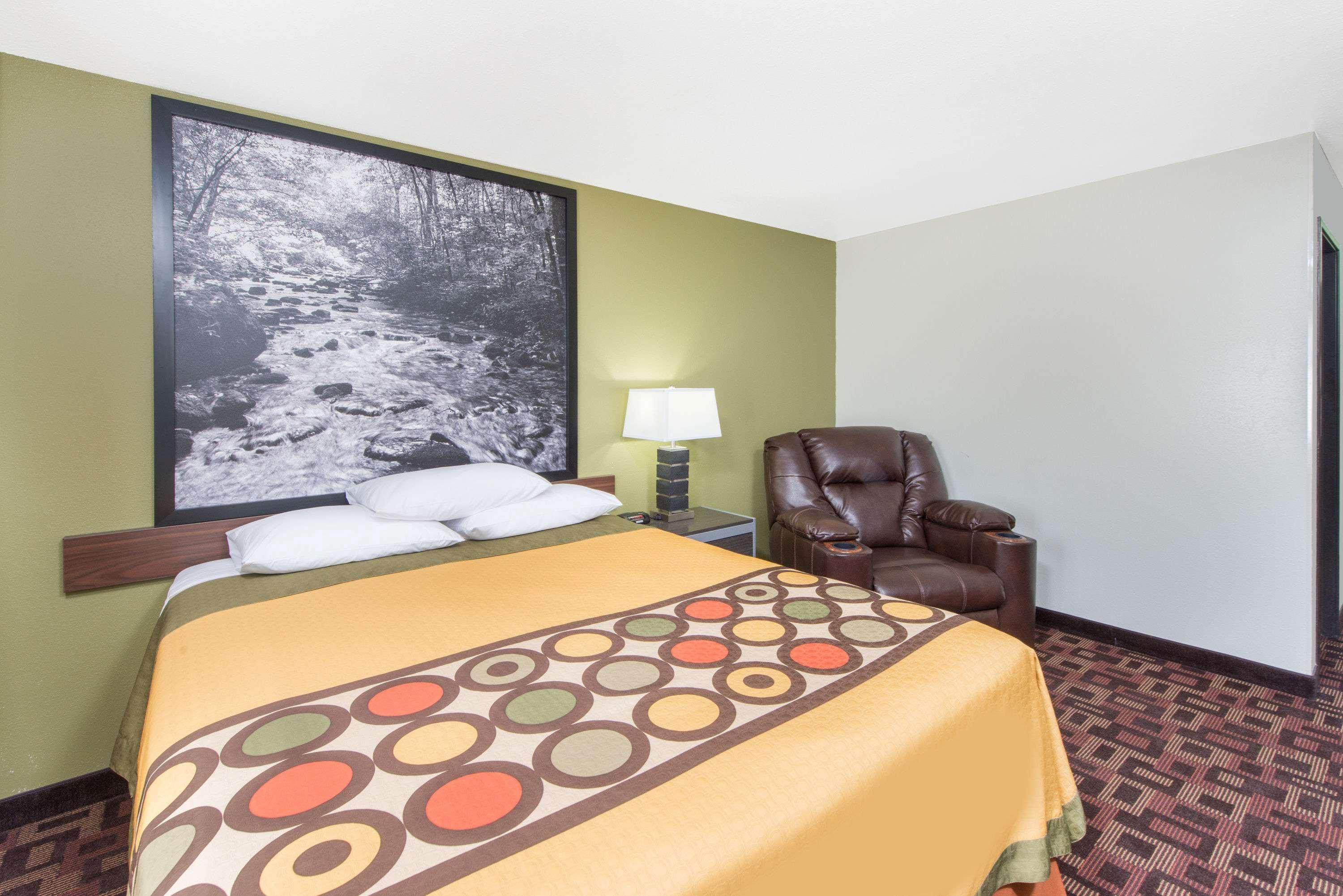 Super 8 By Wyndham Moberly Mo Motel Dış mekan fotoğraf
