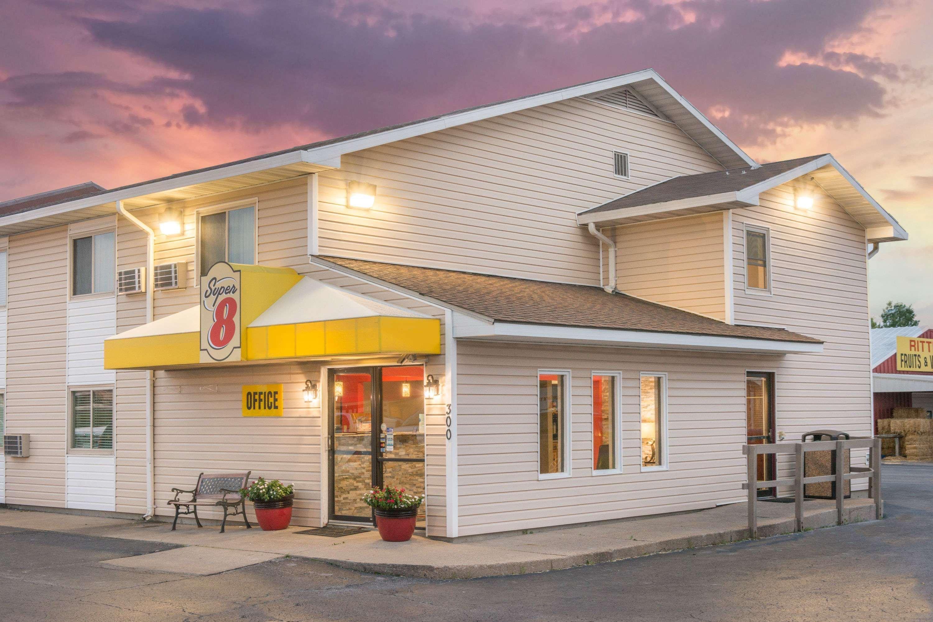 Super 8 By Wyndham Moberly Mo Motel Dış mekan fotoğraf