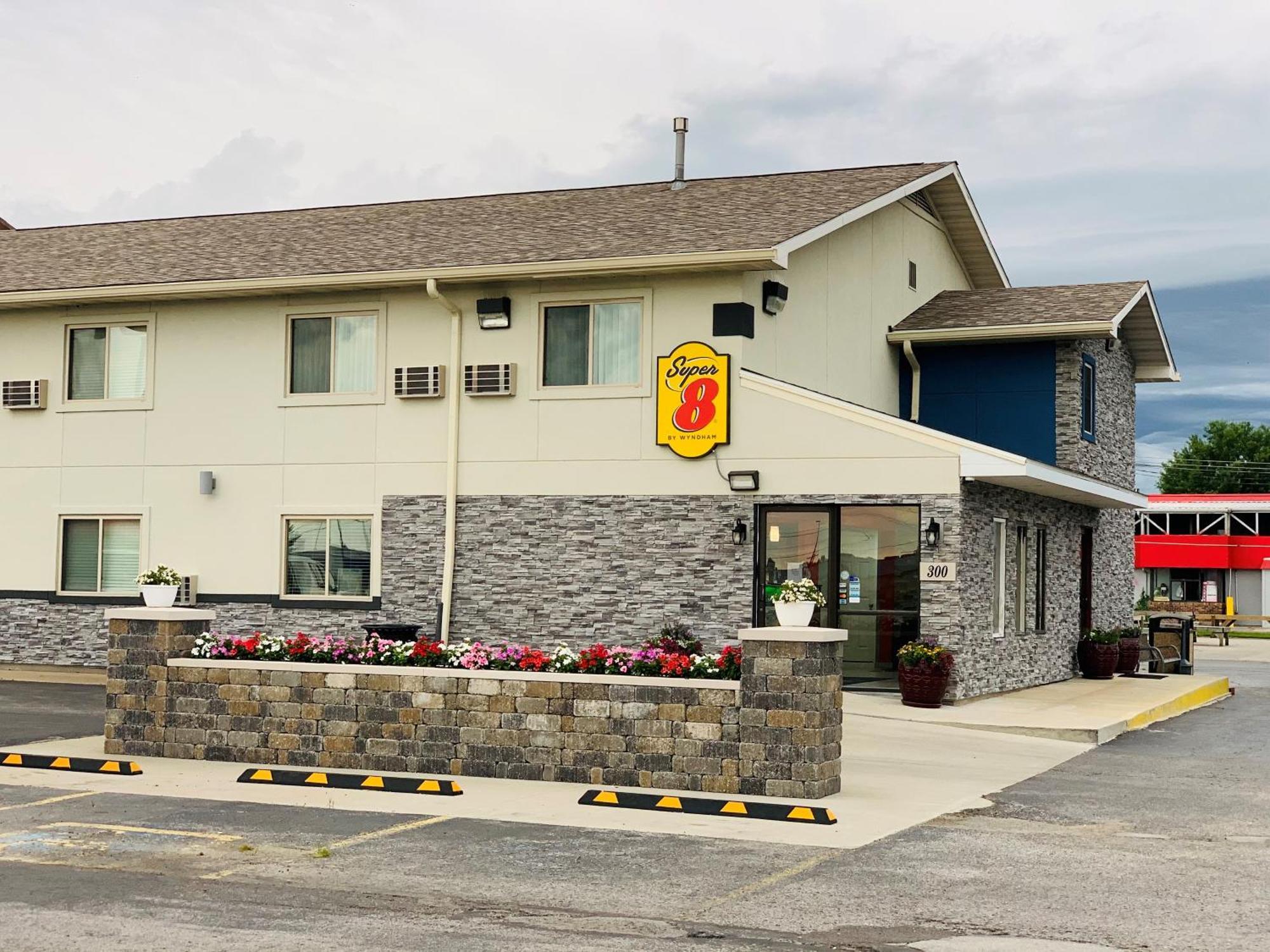 Super 8 By Wyndham Moberly Mo Motel Dış mekan fotoğraf